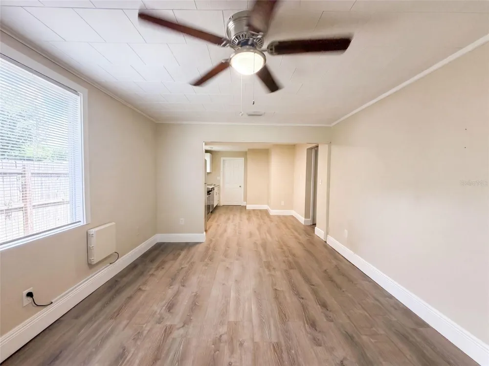 8103 18TH STREET Tampa, FL 33604