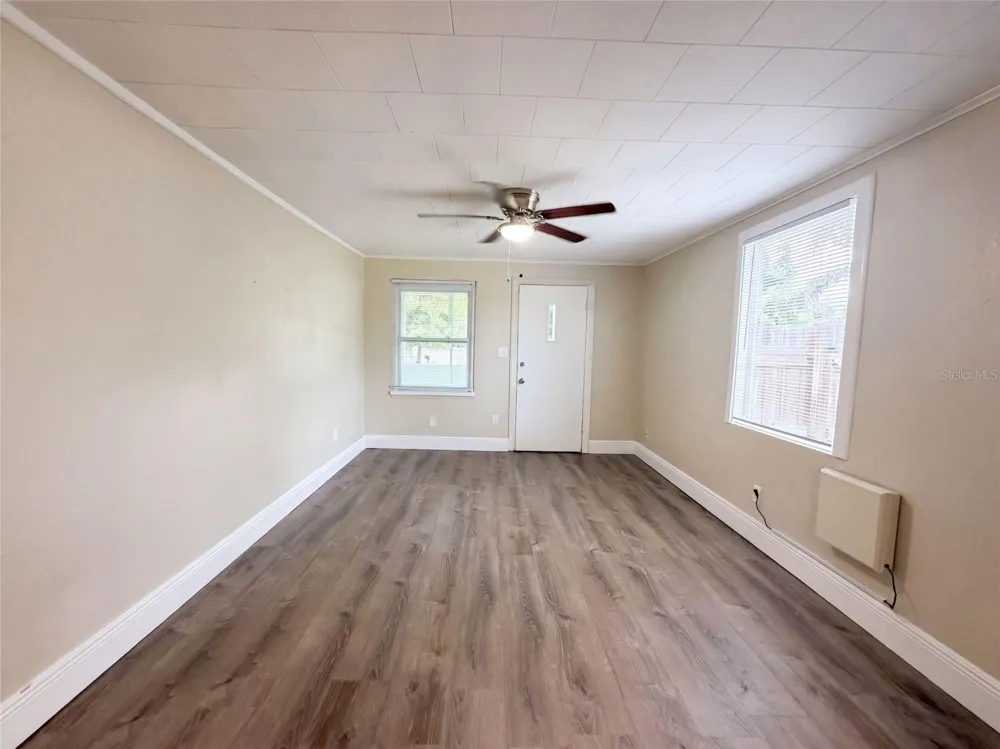 8103 18TH STREET Tampa, FL 33604