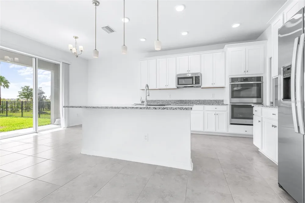 5246 CURRANT STREET Lakeland, FL 33811