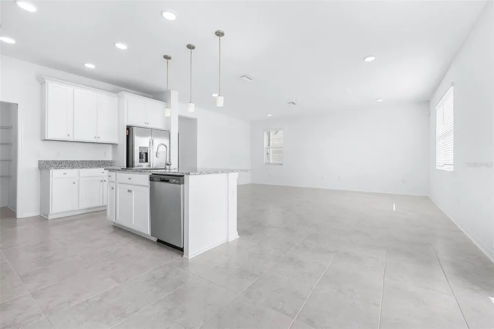 5246 CURRANT STREET Lakeland, FL 33811