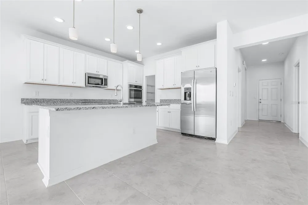5246 CURRANT STREET Lakeland, FL 33811