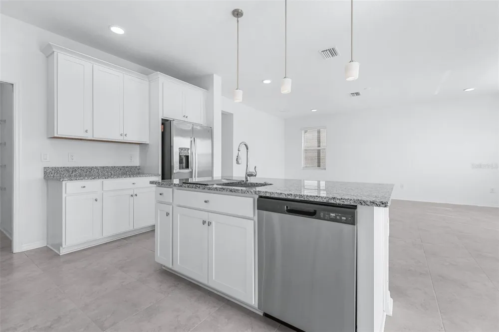 5246 CURRANT STREET Lakeland, FL 33811