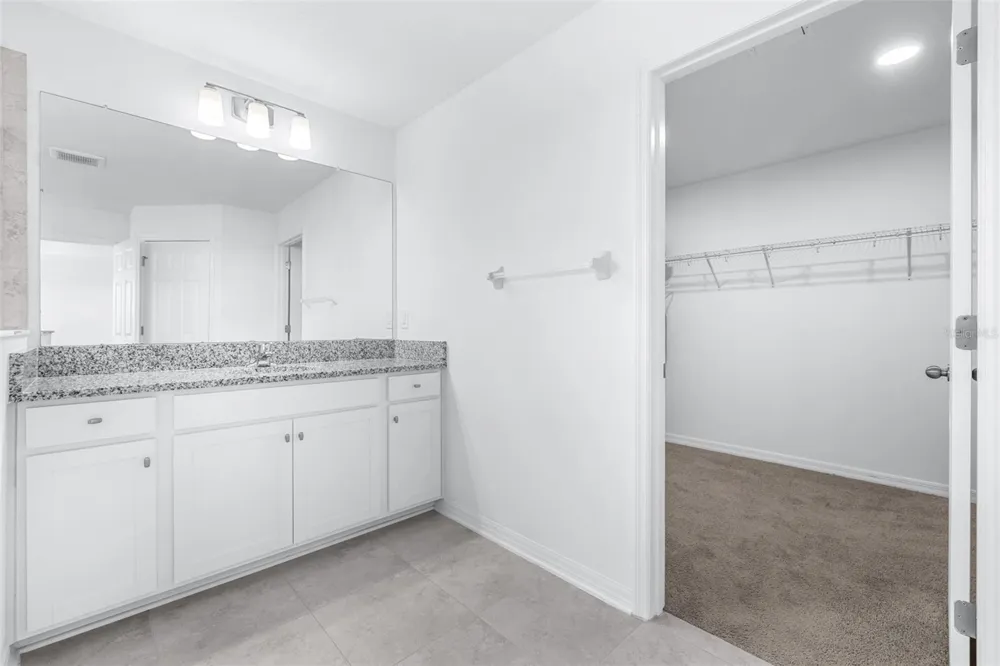 5246 CURRANT STREET Lakeland, FL 33811