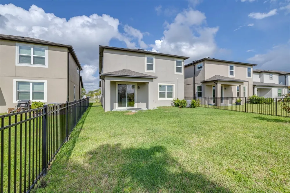 5246 CURRANT STREET Lakeland, FL 33811