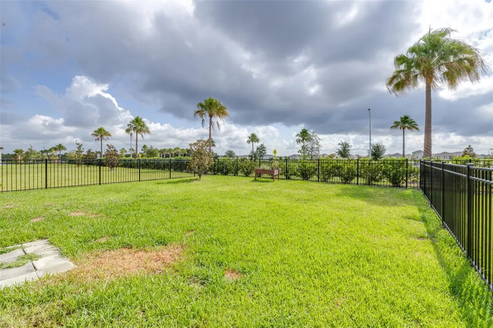 5246 CURRANT STREET Lakeland, FL 33811