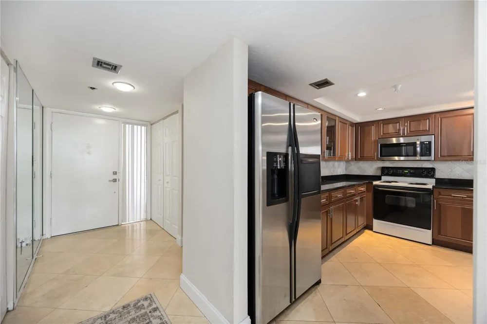 11 SUNSET DRIVE #505 Sarasota, FL 34236