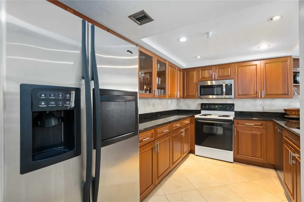 11 SUNSET DRIVE #505 Sarasota, FL 34236