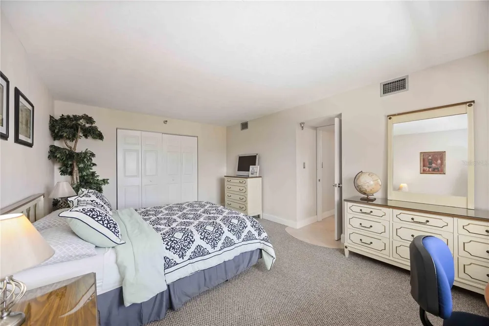 11 SUNSET DRIVE #505 Sarasota, FL 34236