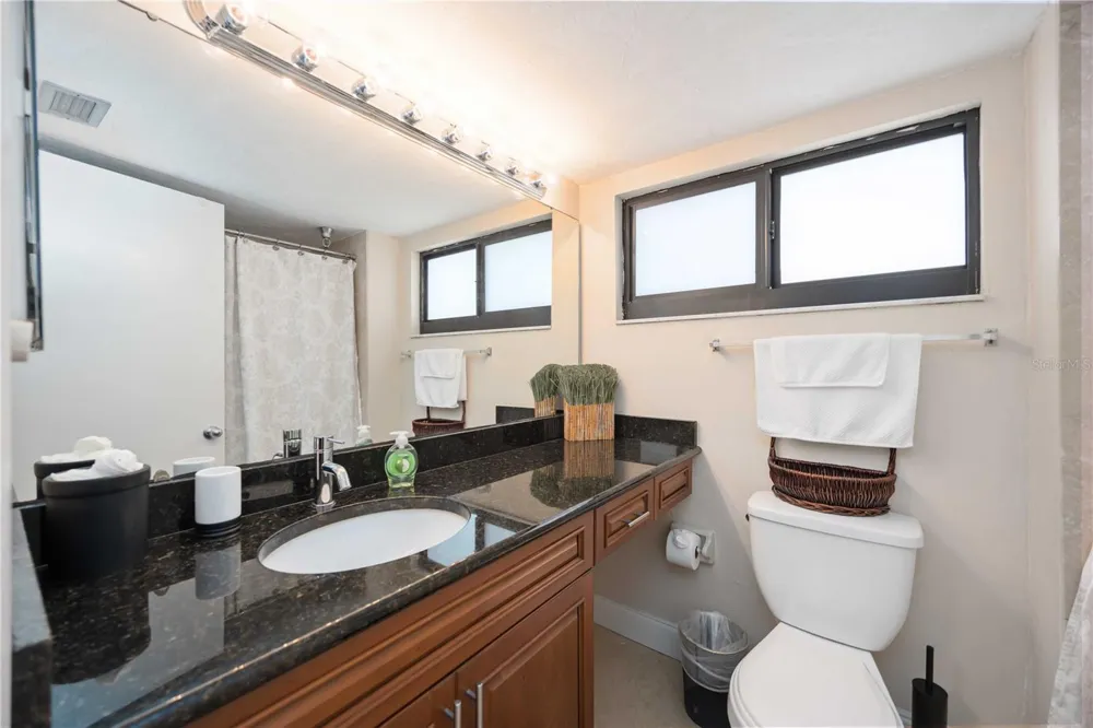 11 SUNSET DRIVE #505 Sarasota, FL 34236