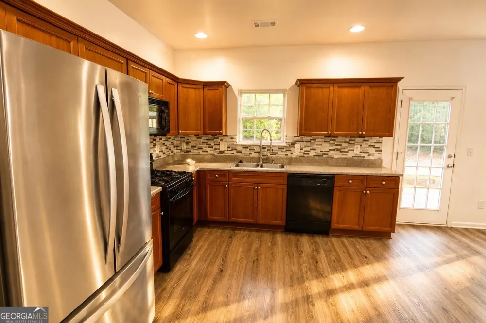 6181 Grove Crest WAY Austell, GA 30168