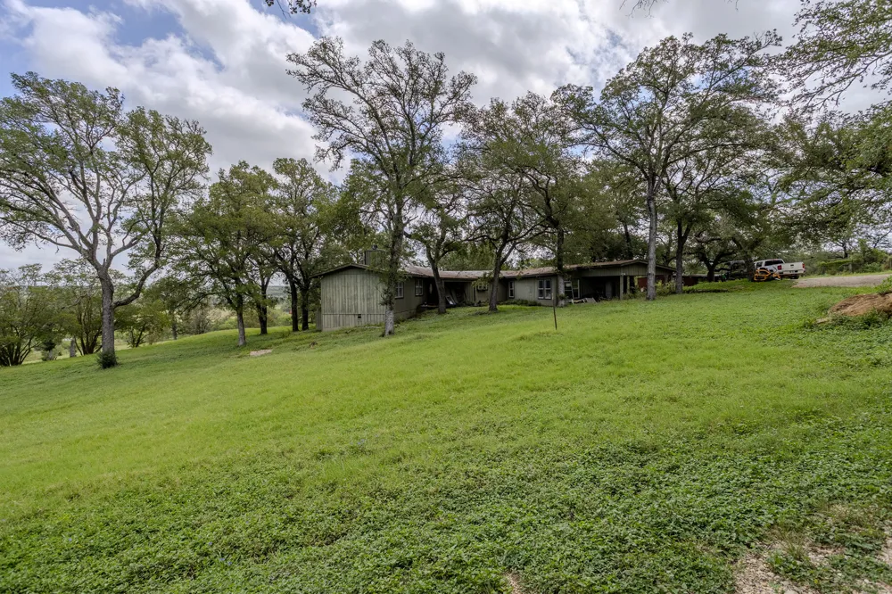 7757 State Park Road Lockhart, TX 78644