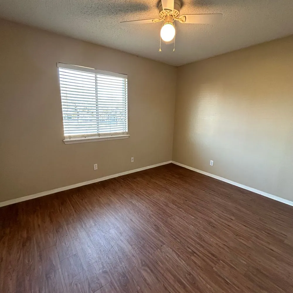 7208 Creekside Drive #C Austin, TX 78752