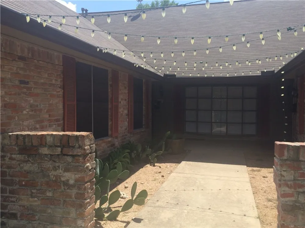 7208 Creekside Drive #C Austin, TX 78752