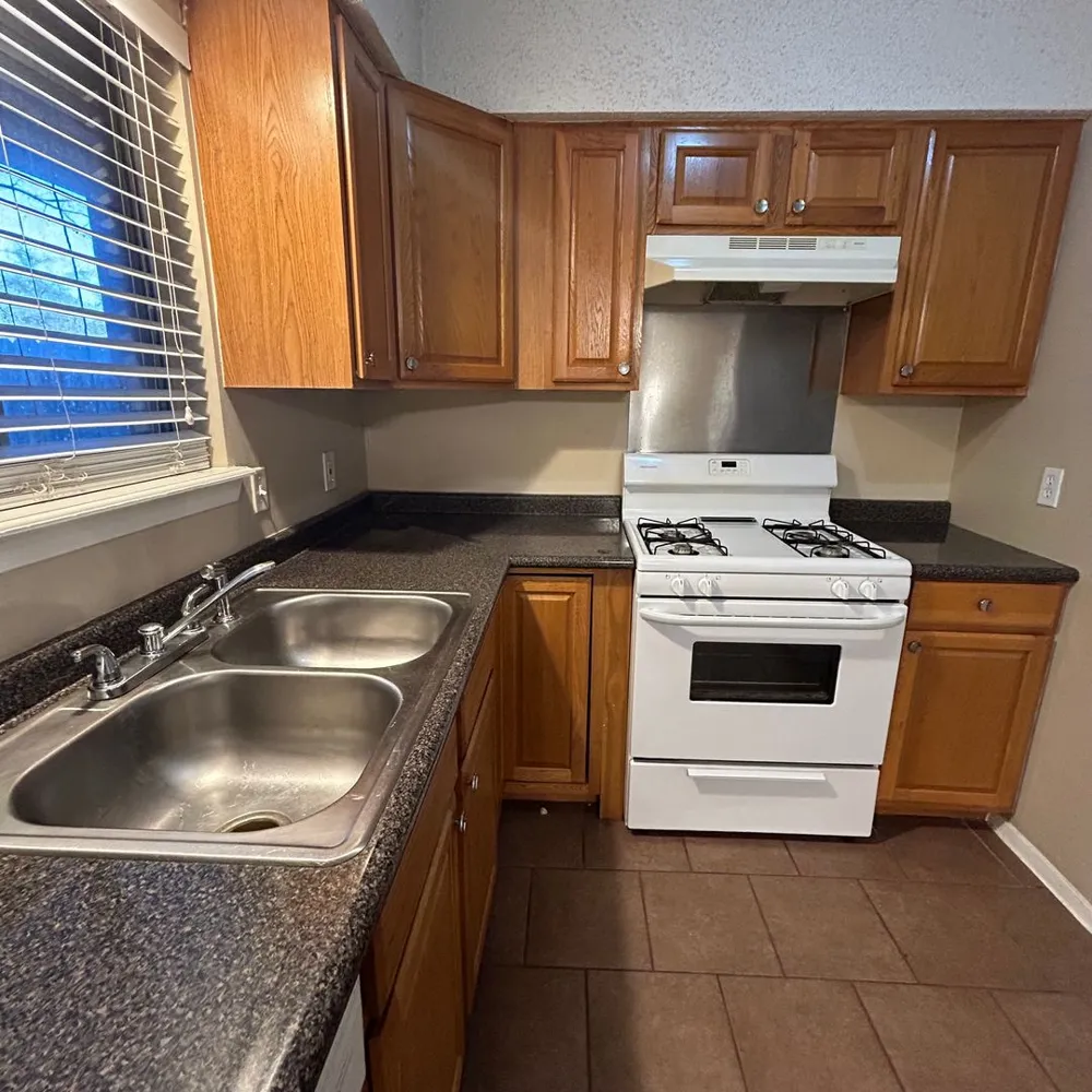 7208 Creekside Drive #C Austin, TX 78752