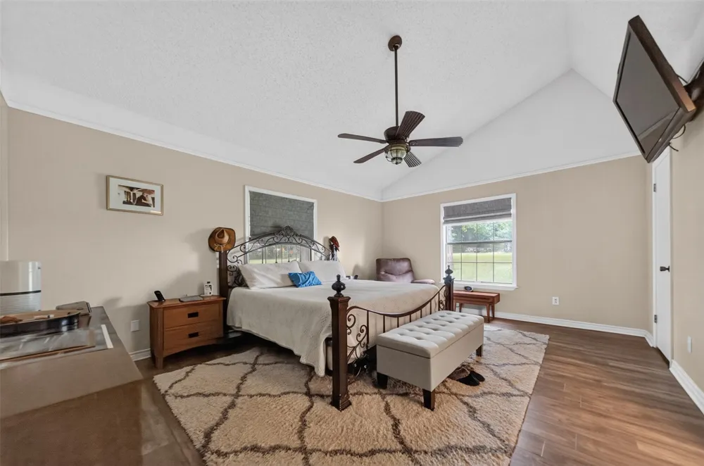 2401 Lake Park Ln Jacksonville, TX 75766