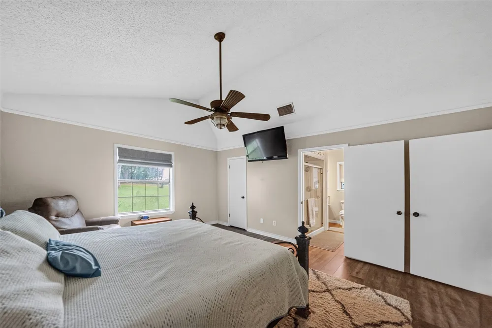 2401 Lake Park Ln Jacksonville, TX 75766