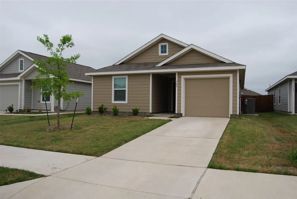 709 Slocum Way Princeton, TX 75407