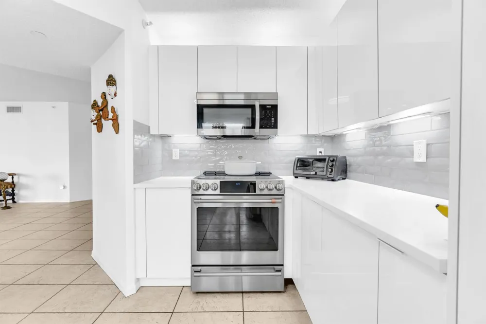 7759 GRANVILLE DRIVE #306 Tamarac, FL 33321