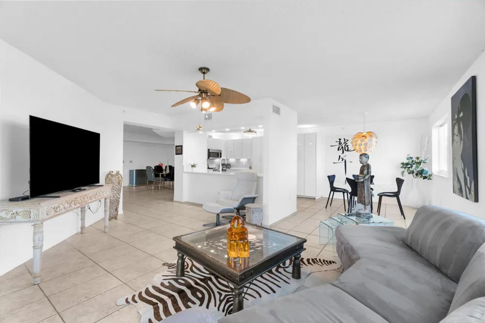 7759 GRANVILLE DRIVE #306 Tamarac, FL 33321