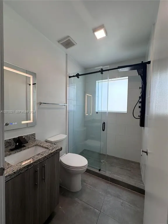 165 NW 39th St #3 Miami, FL 33127