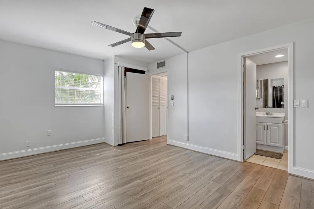 611 SAXONY M Park Delray Beach, FL 33446
