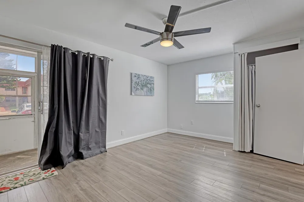 611 SAXONY M Park Delray Beach, FL 33446