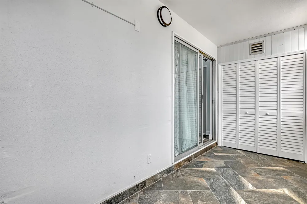 611 SAXONY M Park Delray Beach, FL 33446