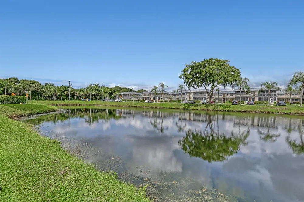 611 SAXONY M Park Delray Beach, FL 33446