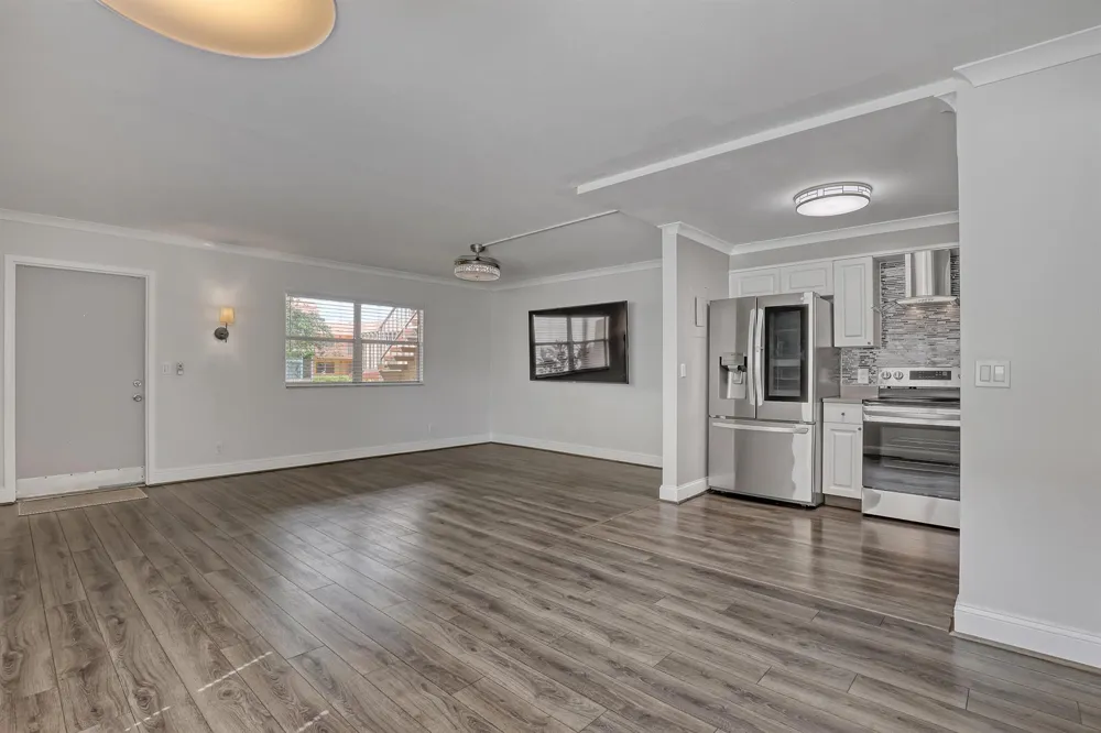 611 SAXONY M Park Delray Beach, FL 33446