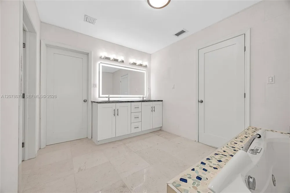 3709 Alhambra Ct Coral Gables, FL 33134