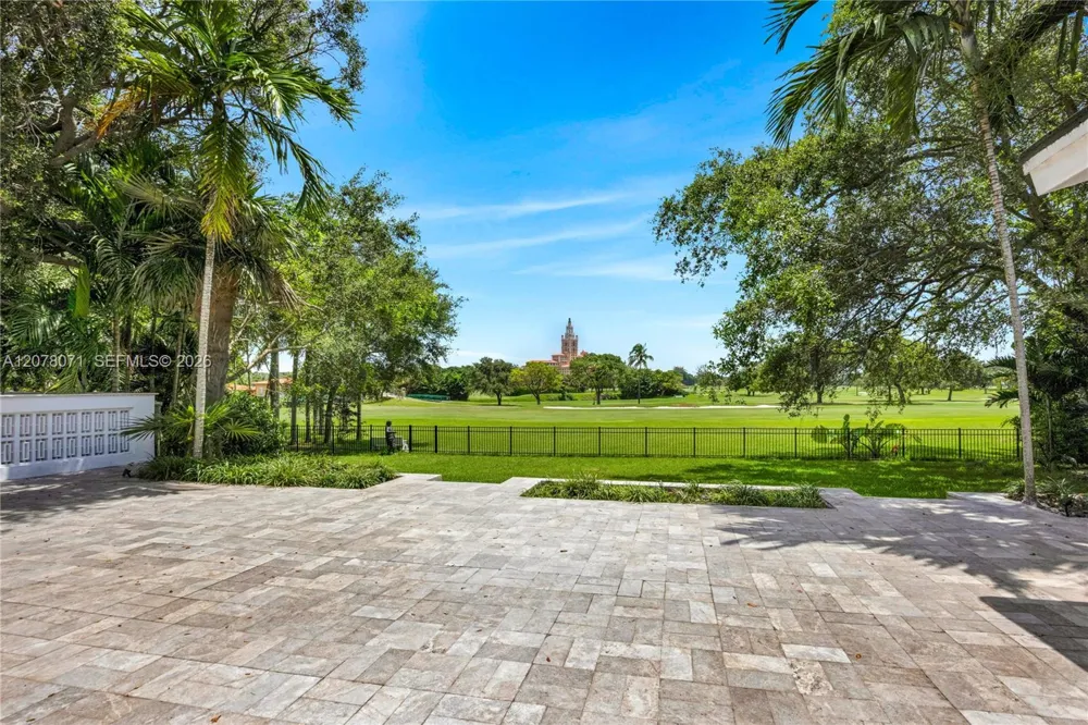 3709 Alhambra Ct Coral Gables, FL 33134