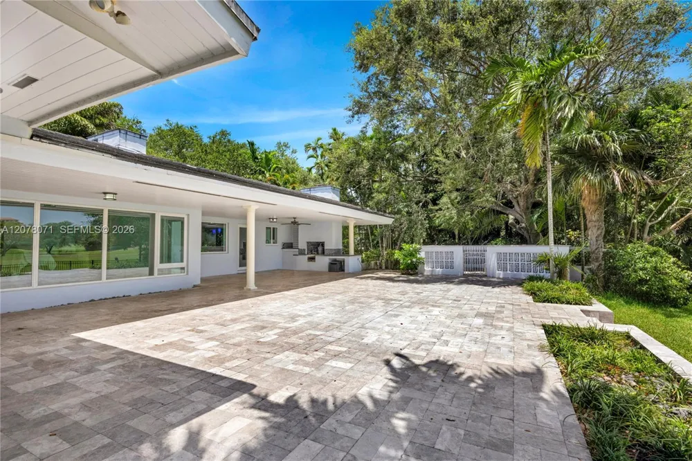 3709 Alhambra Ct Coral Gables, FL 33134