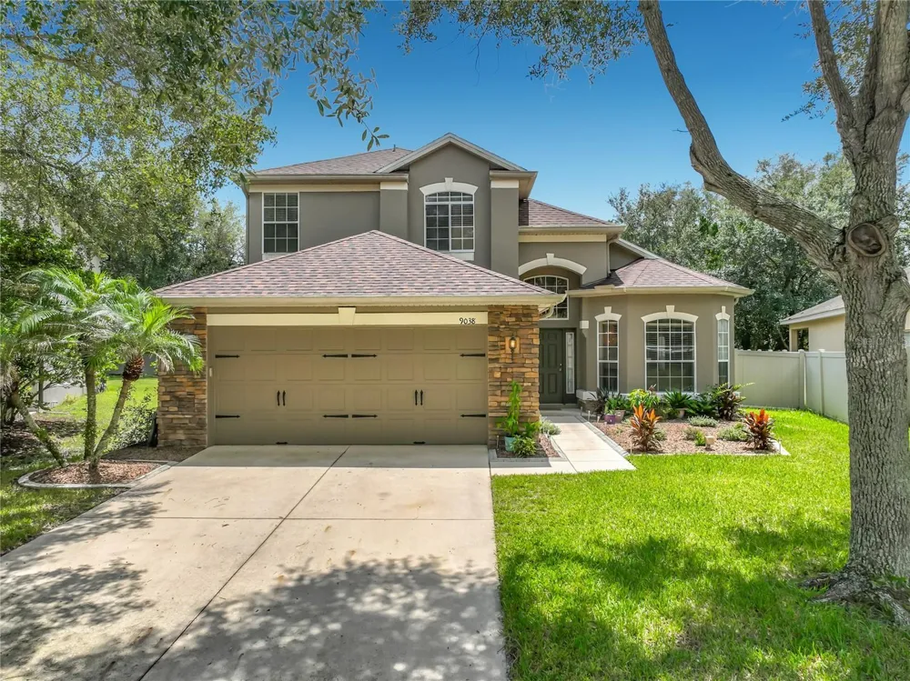 9038 VICKROY TERRACE Oviedo, FL 32765