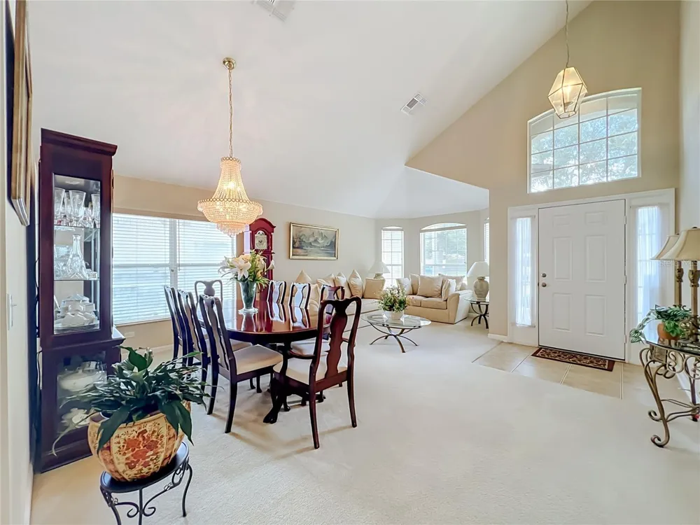 9038 VICKROY TERRACE Oviedo, FL 32765