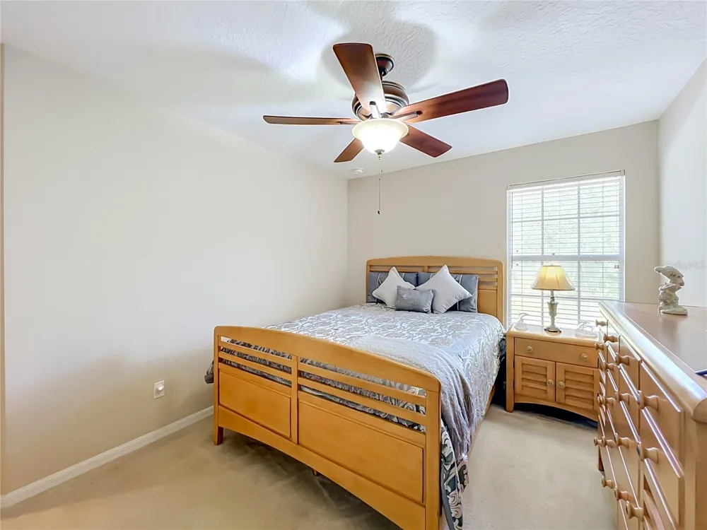 9038 VICKROY TERRACE Oviedo, FL 32765