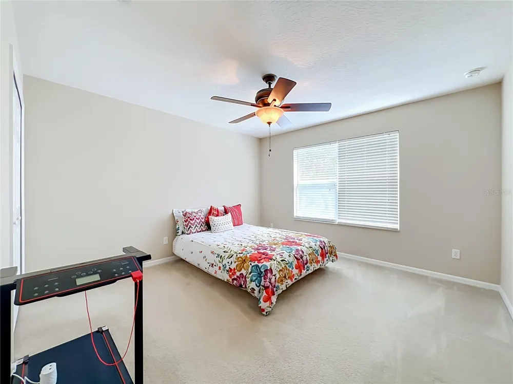 9038 VICKROY TERRACE Oviedo, FL 32765