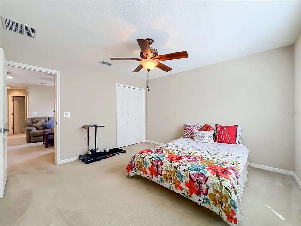 9038 VICKROY TERRACE Oviedo, FL 32765