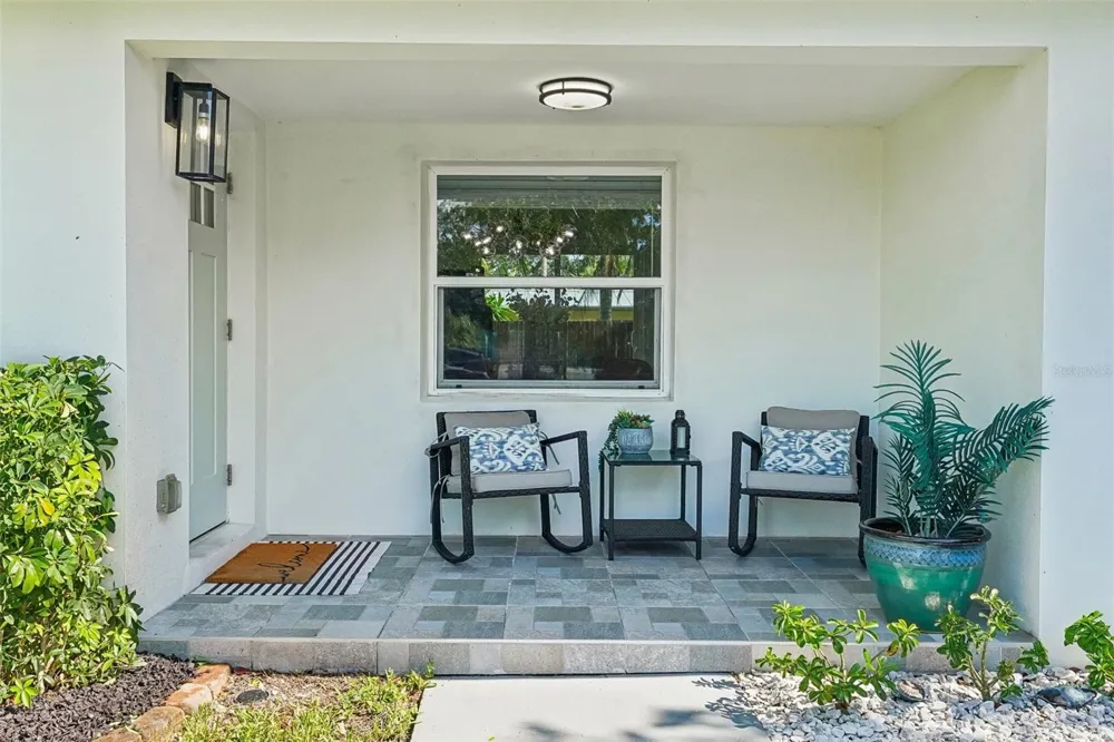 10791 TEMPLE TERRACE Seminole, FL 33772
