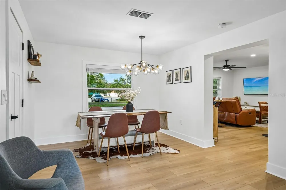 10791 TEMPLE TERRACE Seminole, FL 33772