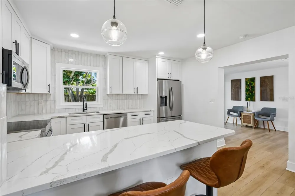 10791 TEMPLE TERRACE Seminole, FL 33772