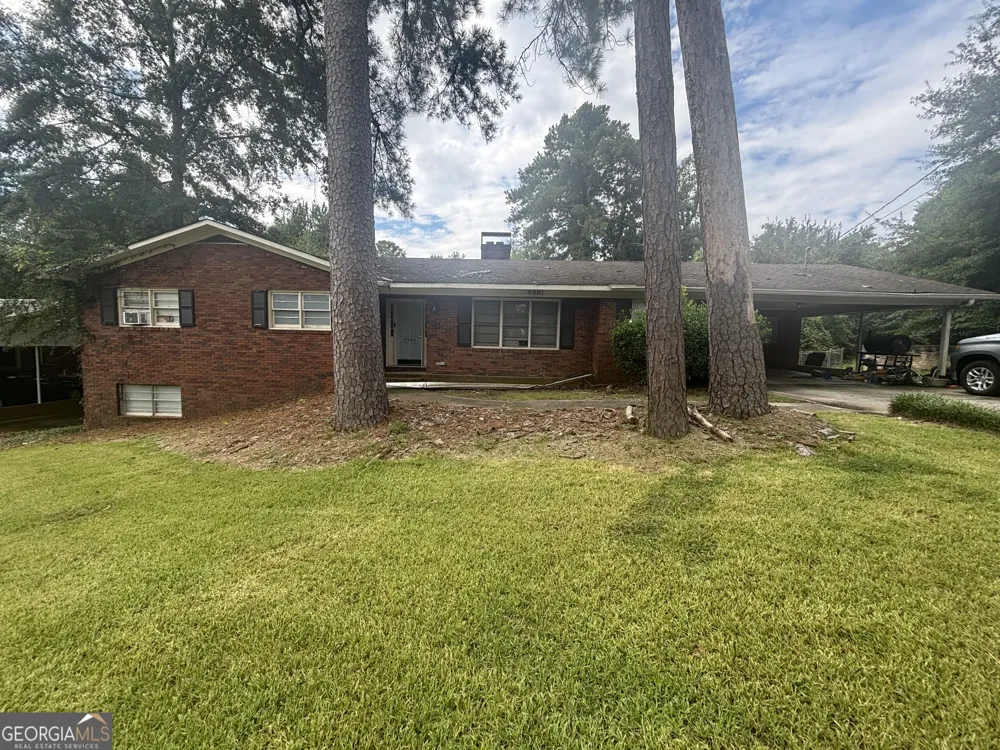 2986 Crestline DR Macon, GA 31204