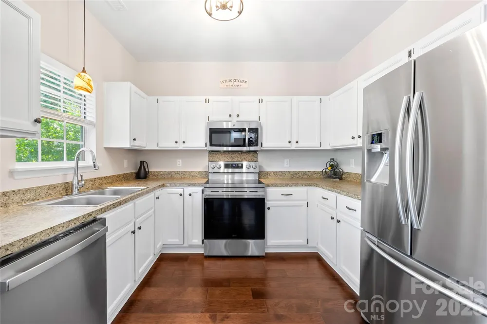 141 Ashford Hollow Lane Mooresville, NC 28117