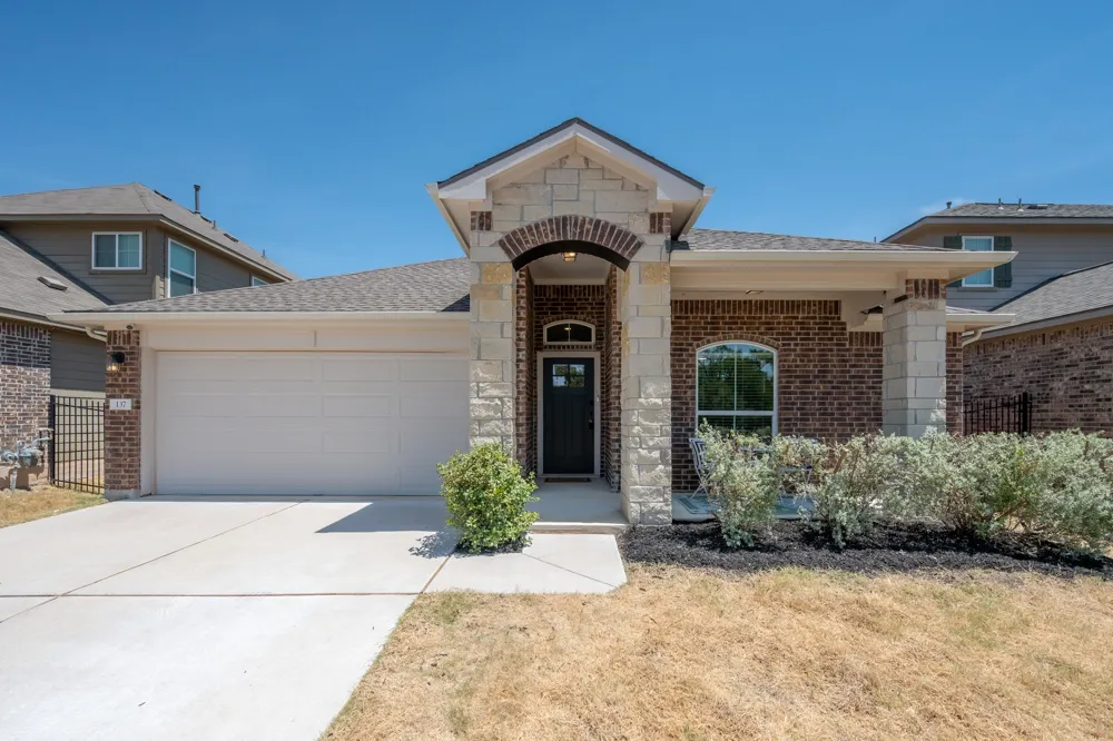 137 Empress Tree Drive Leander, TX 78641