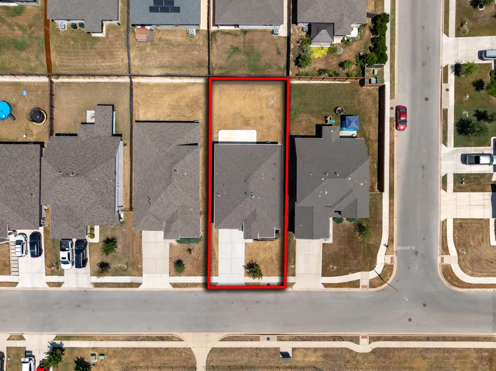 137 Empress Tree Drive Leander, TX 78641