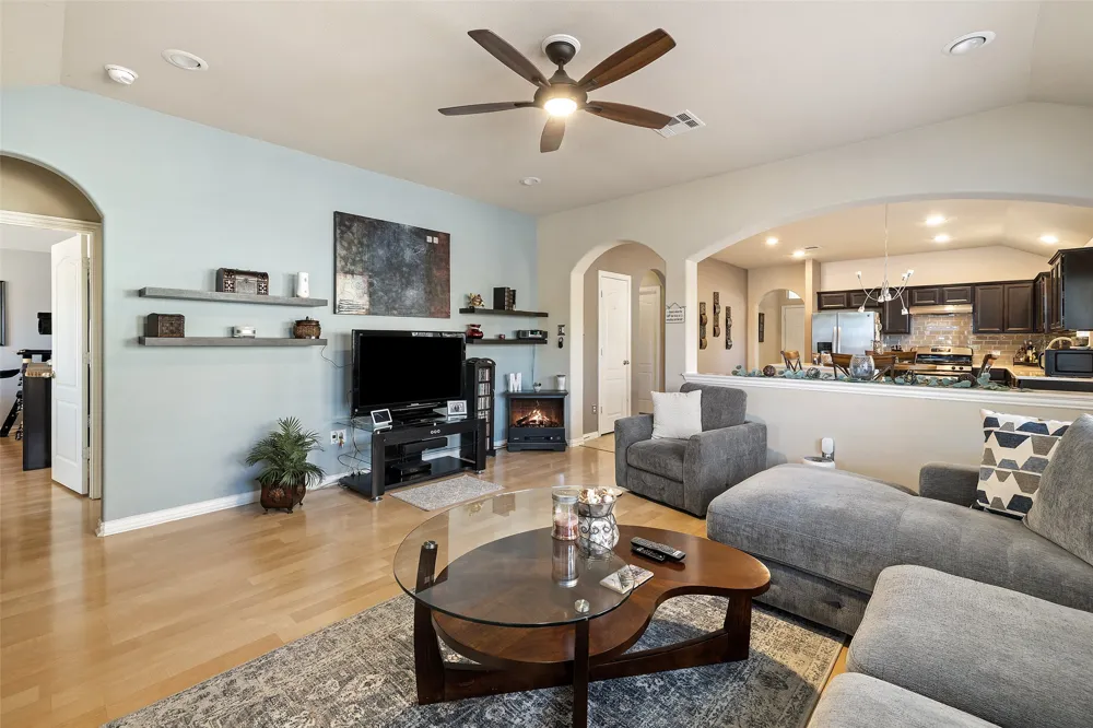 339 Strawberry Blonde Drive Buda, TX 78610