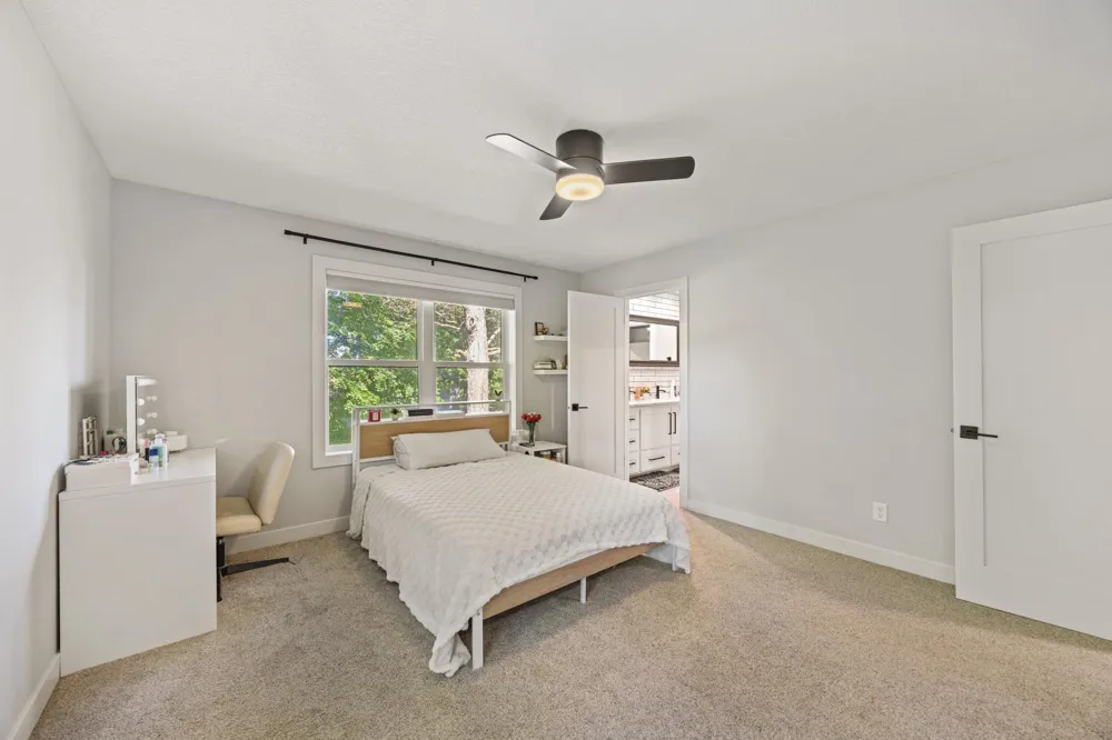 20026 Twin Oaks Circle Jordan, MN 55352