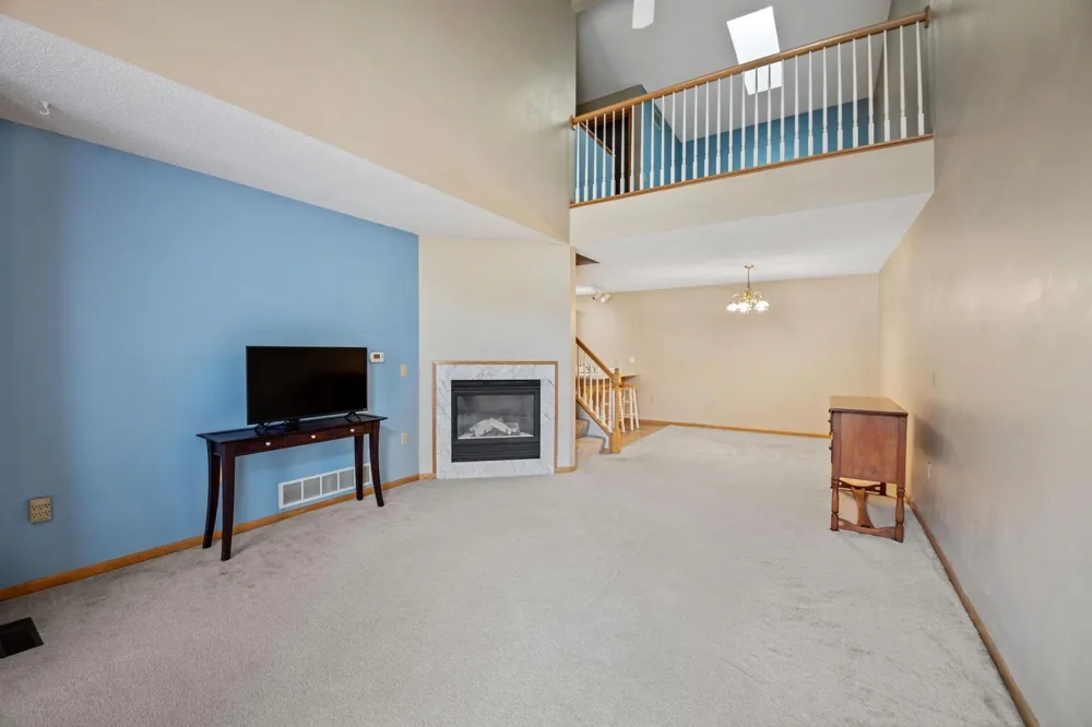 2462 Oakridge Circle Hudson, WI 54016
