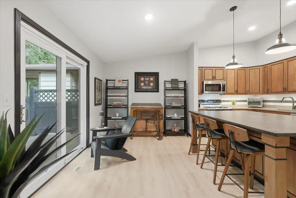 1251 Archer Lane Plymouth, MN 55447