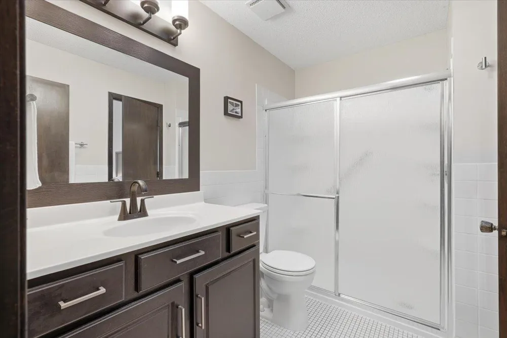 1251 Archer Lane Plymouth, MN 55447