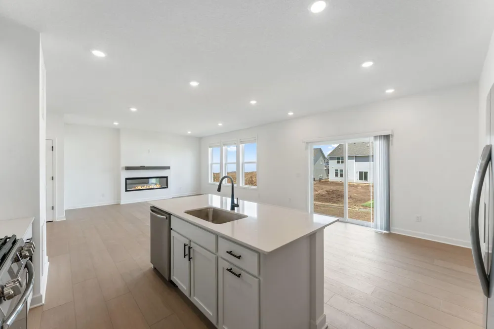 8932 Periwinkle Boulevard Woodbury, MN 55129